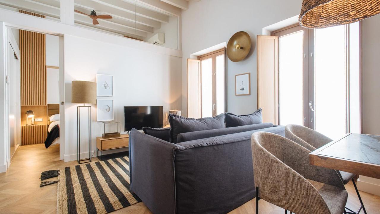 R26 Suites Sevilla Екстериор снимка