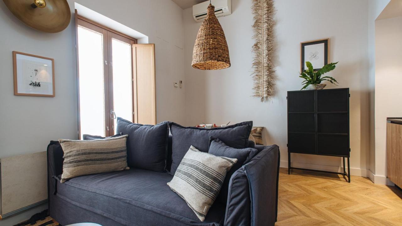 R26 Suites Sevilla Екстериор снимка